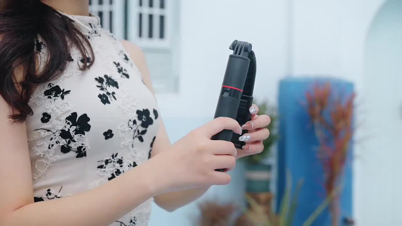 41 Inch Aluminum Alloy Selfie Stick Phone Tripod, Extendable 3 In 1 Selfie Stick With Wireless Remote And Tripod Stand 360 Rotation For IPhone 14/13/12/11 Pro/XS Max/XS/XR/X, Android Smartphone, Portable, Lightweight