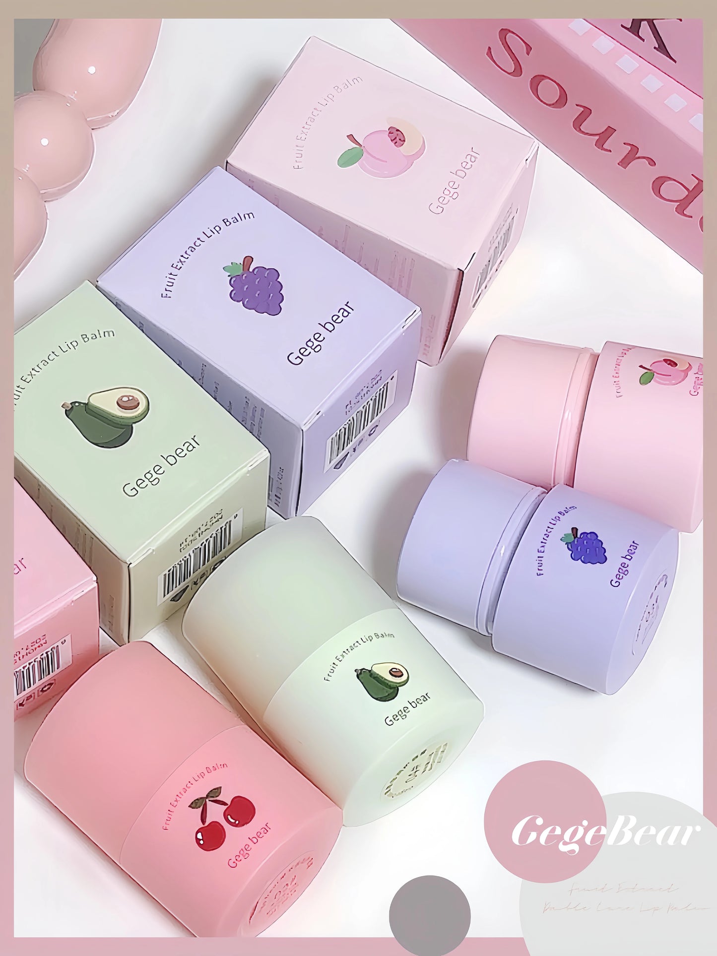Gege Bear Fruit Extract Lip Balm Moisturizing and Anti-Cracking Lip Gloss in Autumn and Winter