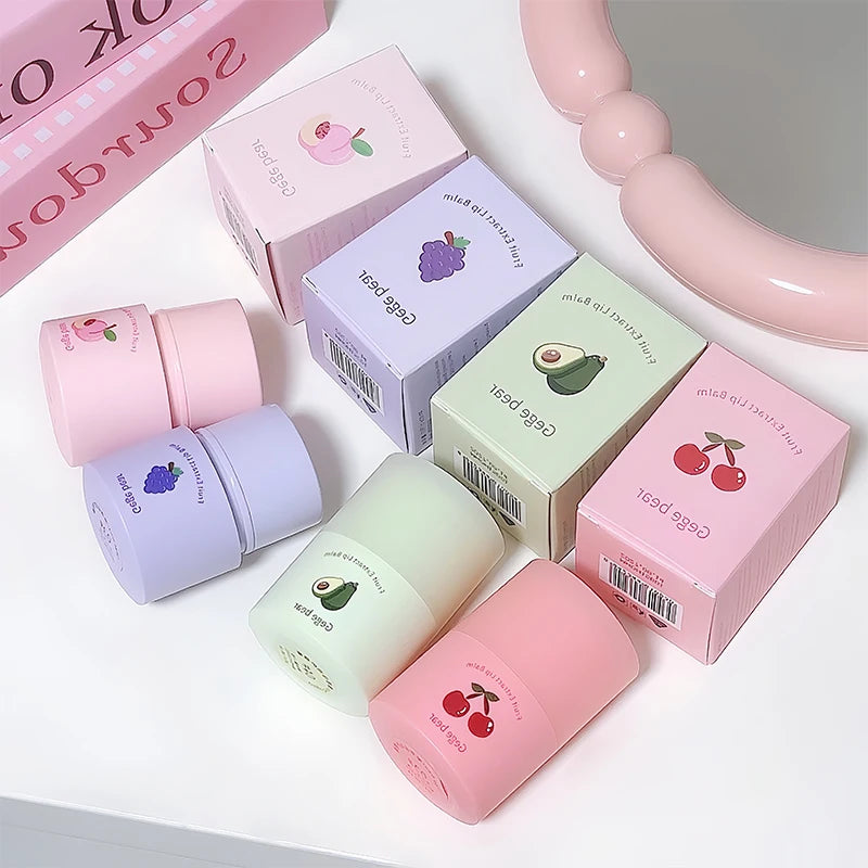 Gege Bear Fruit Extract Lip Balm Moisturizing and Anti-Cracking Lip Gloss in Autumn and Winter