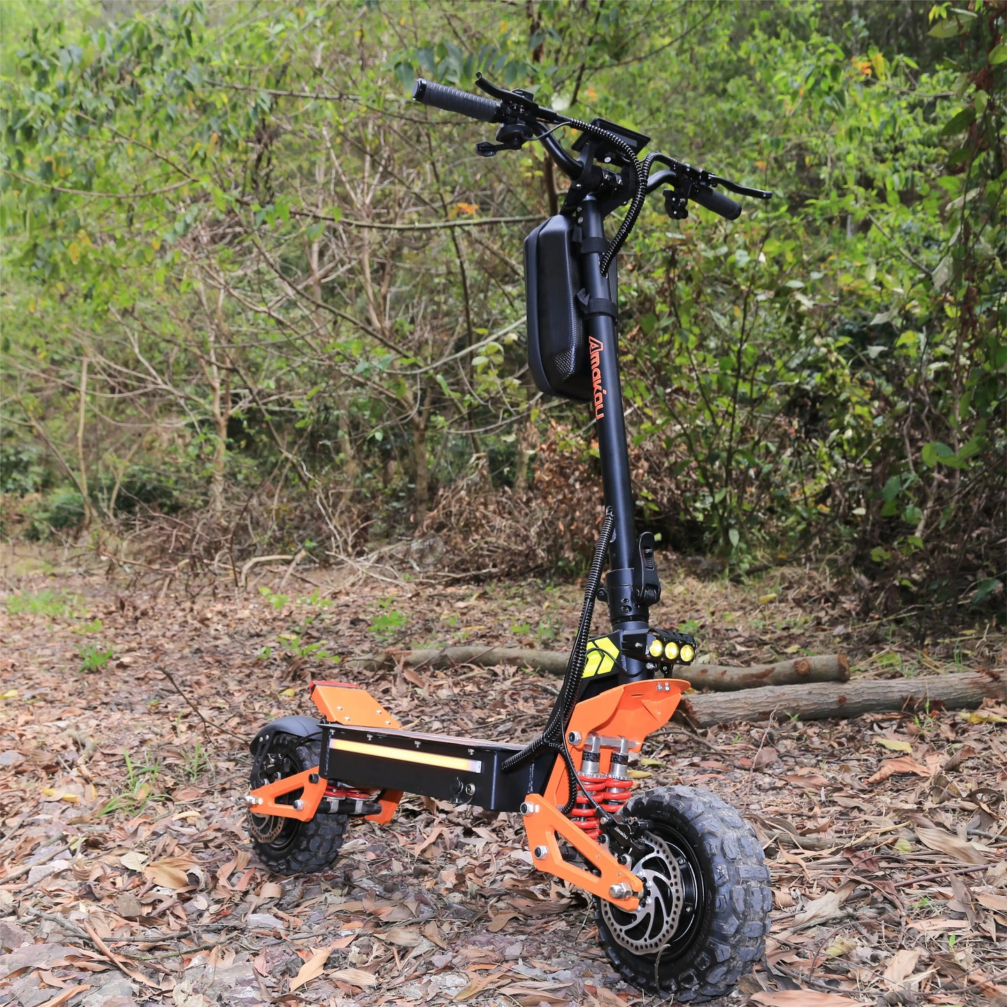 X5 6000W Dual Motor Eelectric Scooter in China Stock 60v 40ah Large Battery Remote Scooter with Seat 11-inch Tires